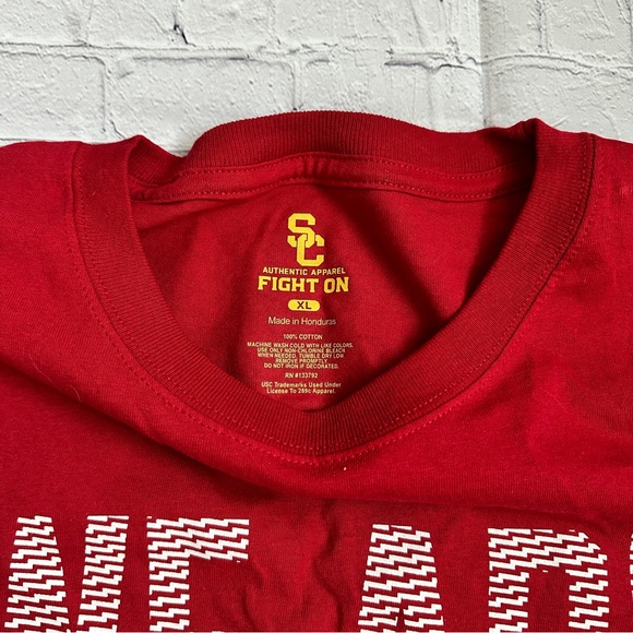 Men's Large USC Trojans We Are SC T-Shirts Size XL - Picture 3 of 3
